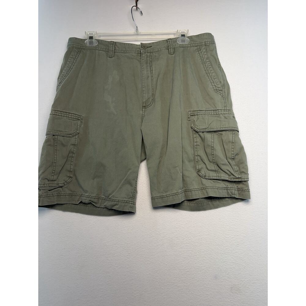 St John's Bay Cargo Shorts Men's 40 Green Camping Hiking Outdoors Grunge Work￼